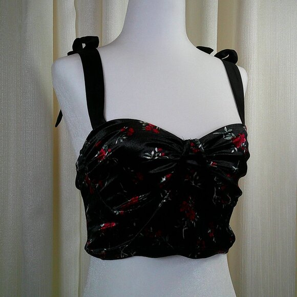 Garage Black Velvet Floral Crop Top in size M - Picture 2 of 4